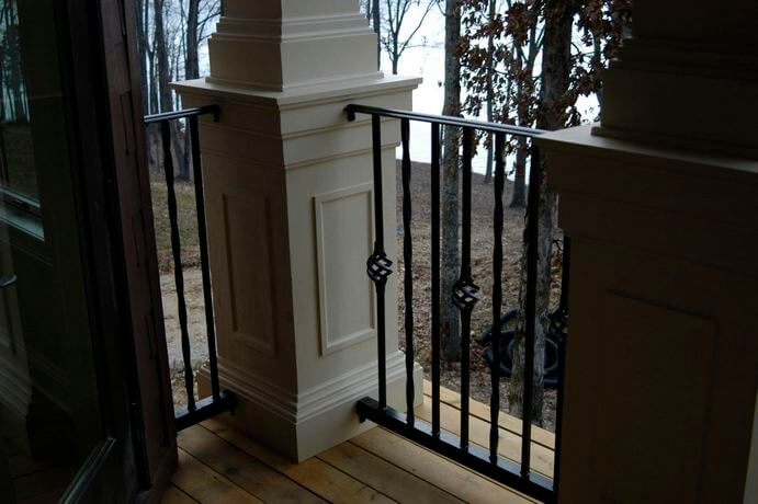 Exterior/Interior Railing